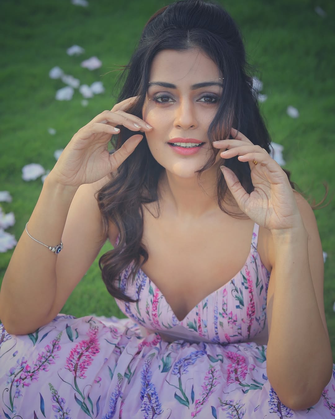 Paayal Rajput Photo Gallery