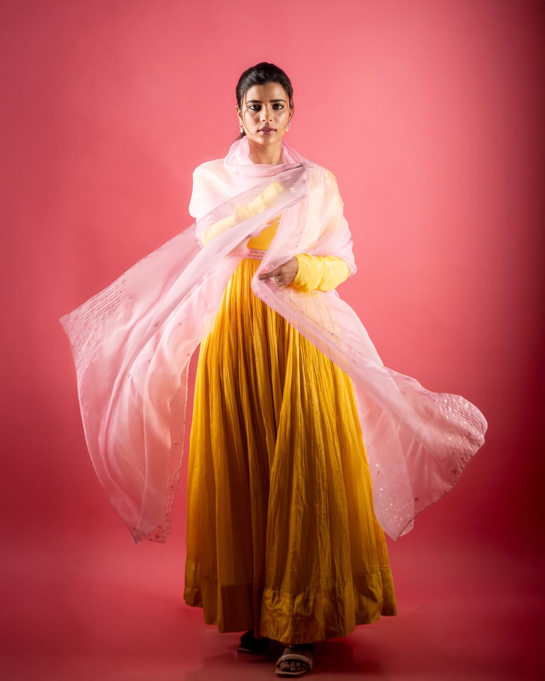 Aishwarya Rajesh Photo Gallery