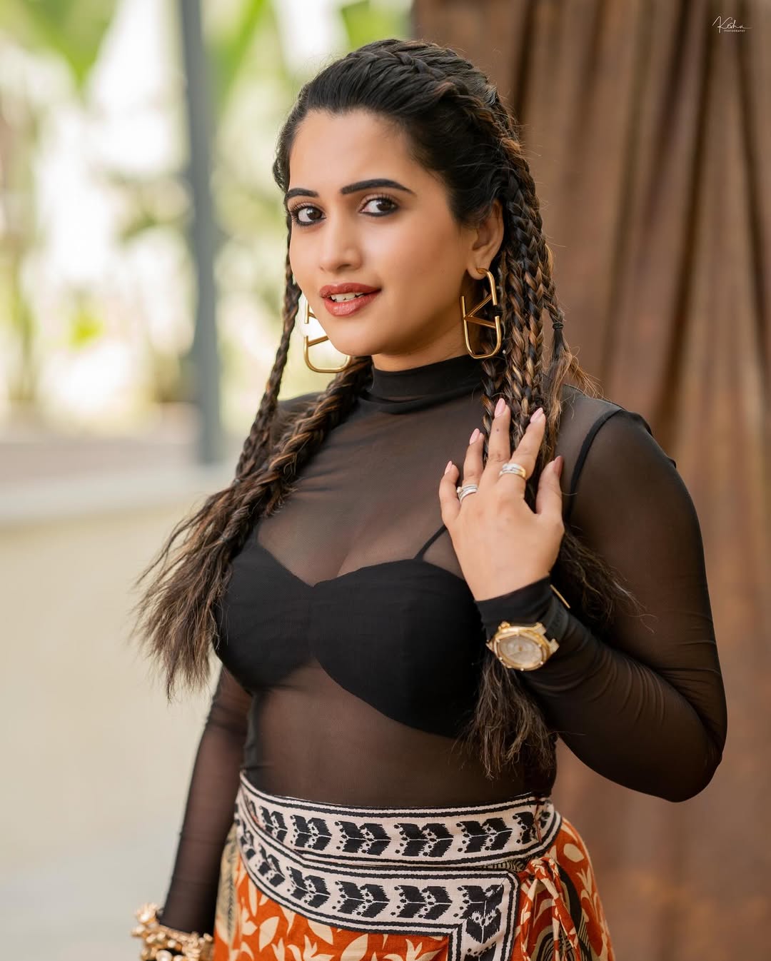 Sravanthi Chokarapu Photo Gallery