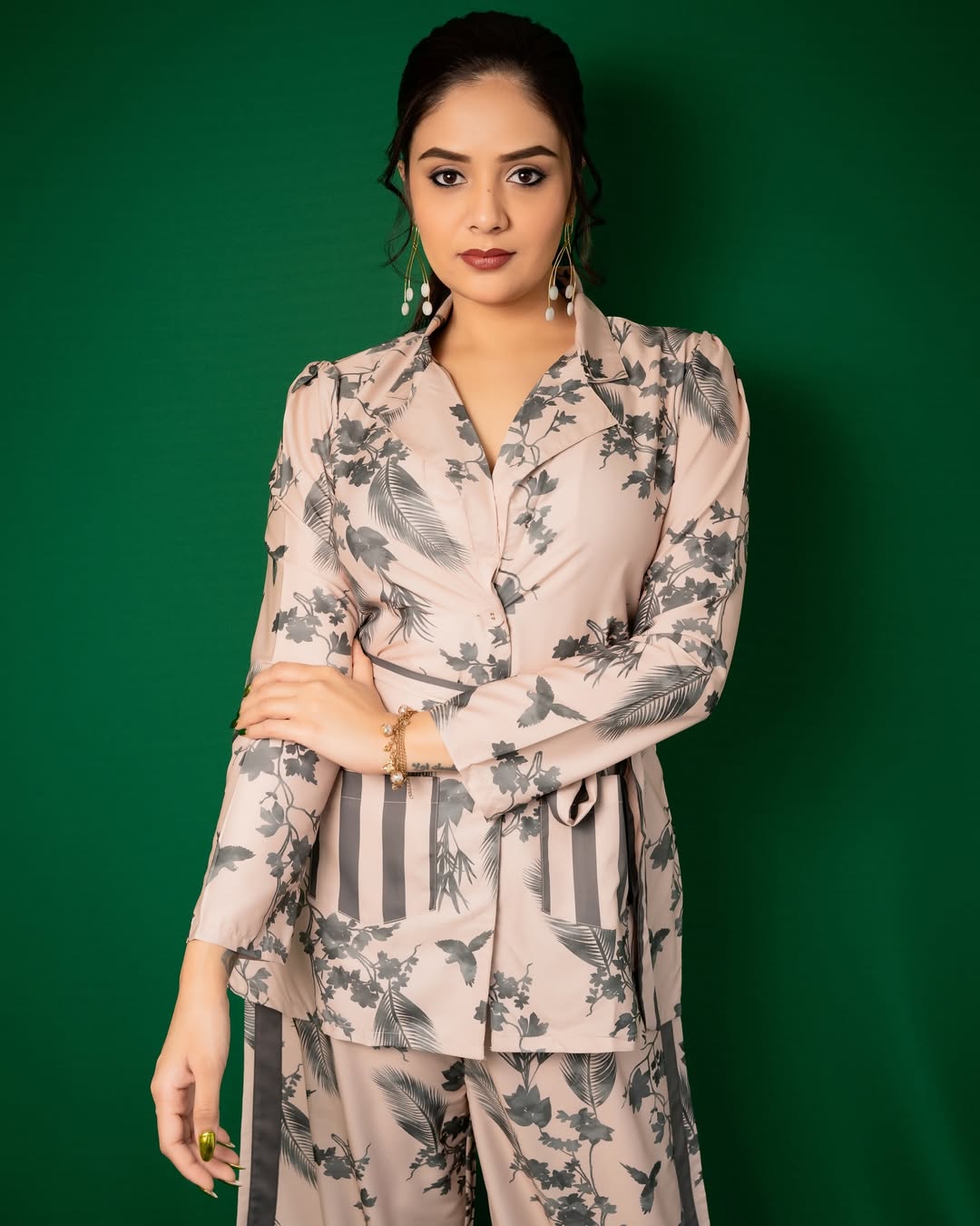 Sreemukhi Photo Gallery