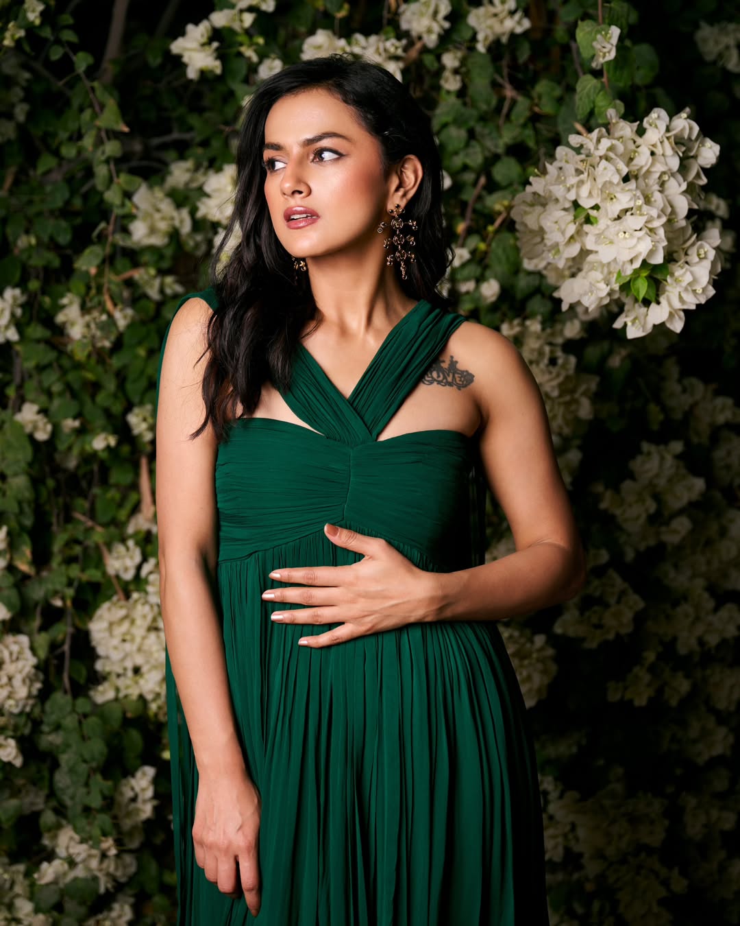 Shraddha Srinath photo gallery