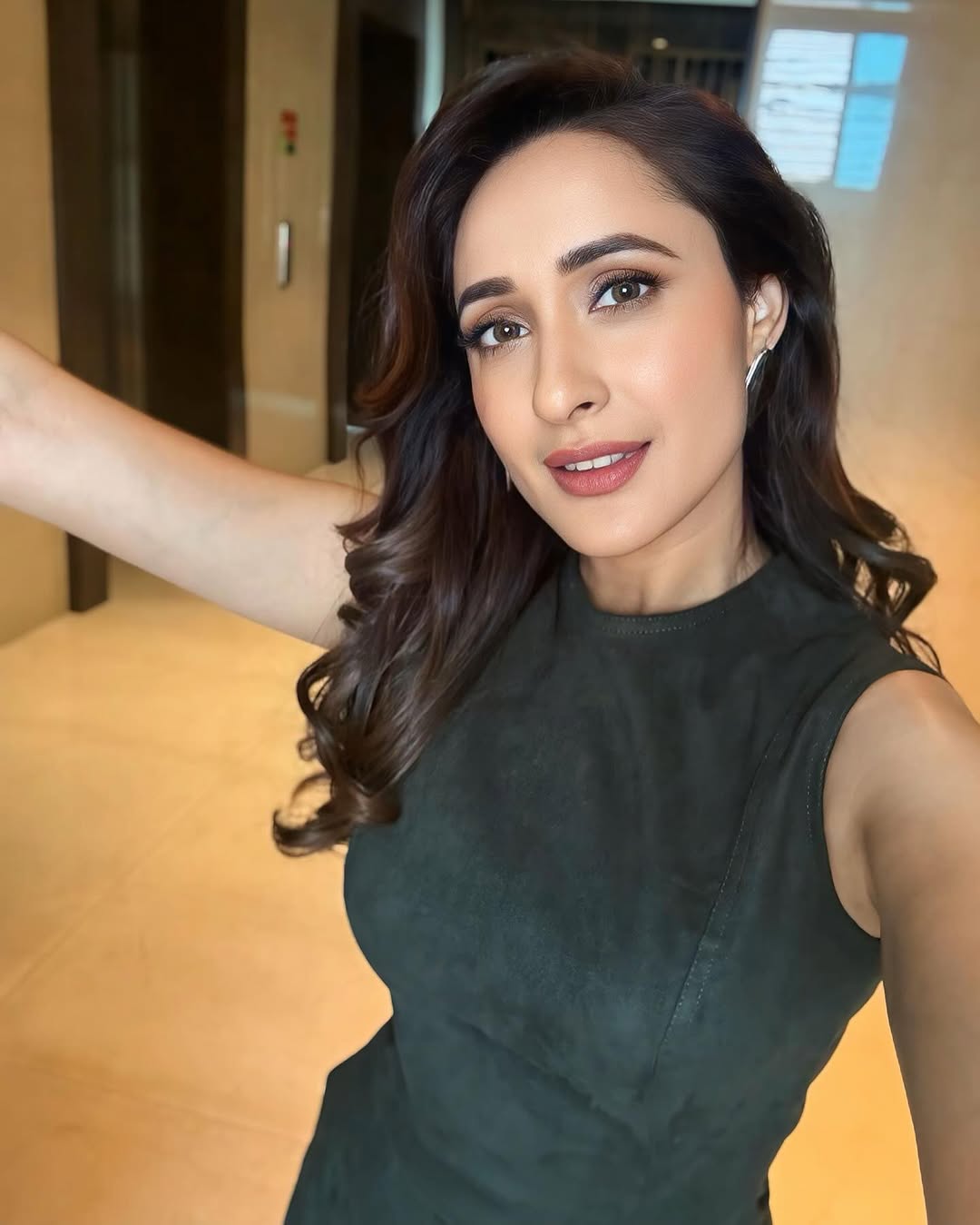 Pragya Jaiswal ( Source / Instagram) Pragya Jaiswal Photo Gallery