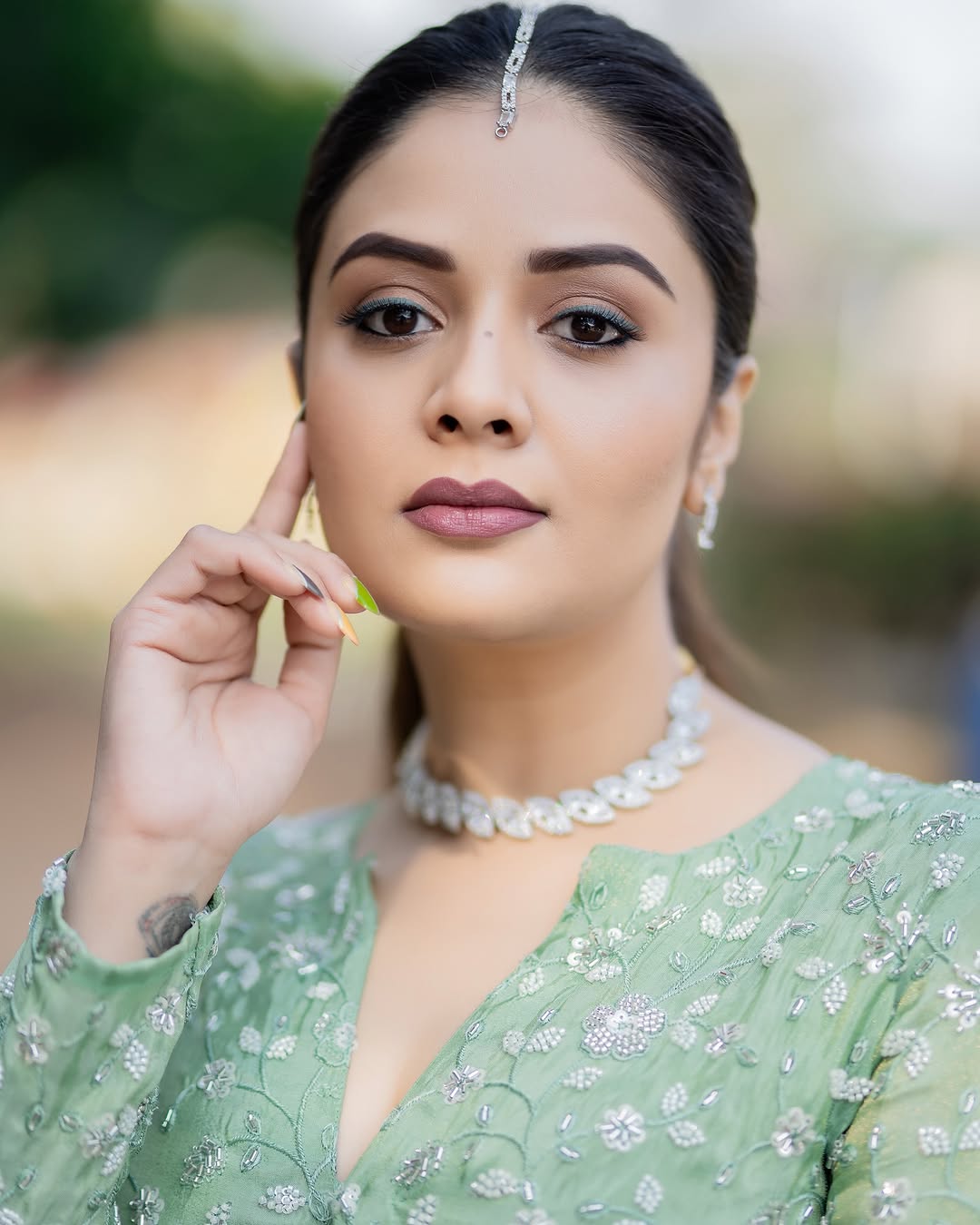 Sreemukhi Photo Gallery