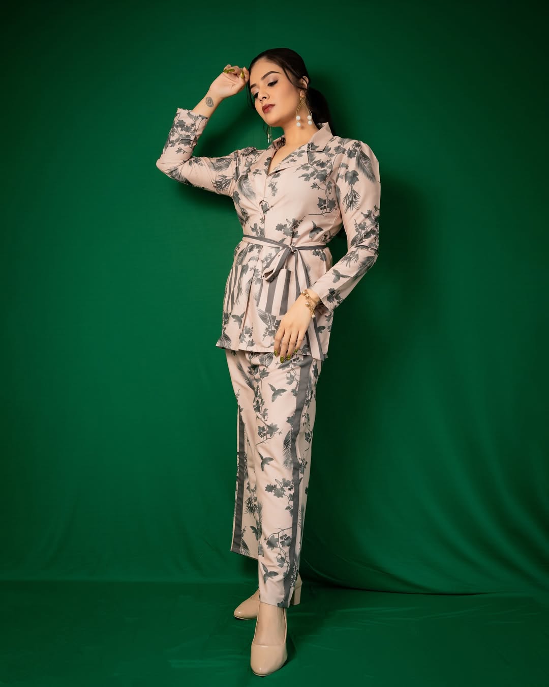 Sreemukhi Photo Gallery