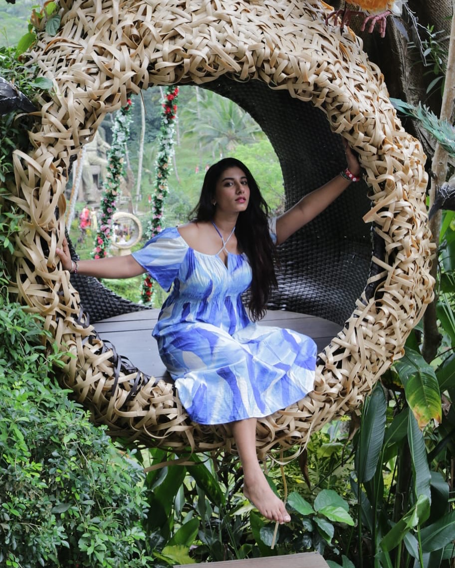Actress Vishnu Priya Photo gallery