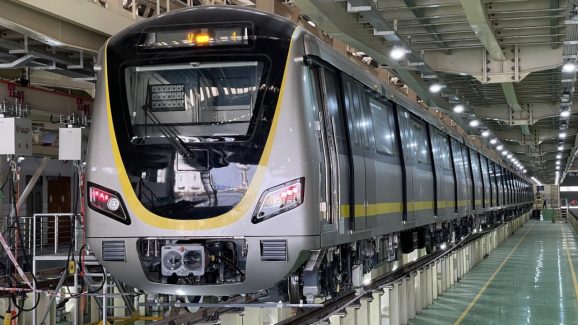 Driverless Train: డ్రైవర్ లెస్ మెట్రో రైలు వచ్చేసింది.. దీన్ని తయారు చేసింది మన ఇండియాలోనే!