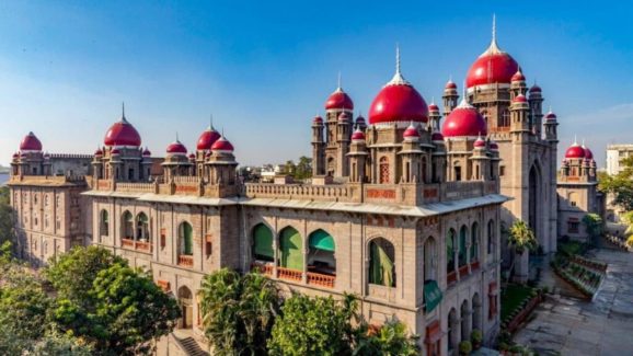 Telangana High Court: మేడిగడ్డ ఘటన.. కేసీఆర్ పిటిషన్‌పై హైకోర్టు కీలక నిర్ణయం..