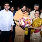 Pawan Kalyan: టికెట్ కొనని పవన్.. భువనమ్మకు పెద్ద కానుకే ఇచ్చారు