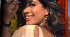 Janvikapoor : ఇంట్రెస్టింగ్ క్యాప్షన్‌తో జాన్వీ పోస్ట్.. చీరలో ఏమందం మామా...