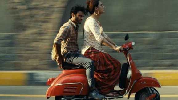 OTT Movie : భార్యను వదిలి ట్రాన్స్ జెండర్ ను తగులుకున్నాడు… మస్తు స్టోరీ ఉంది భయ్యా ఈ సిన్మాలో