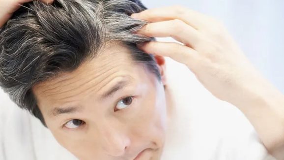  Tips For White Hair: తెల్ల జుట్టు నల్లగా మారాలంటే.. ఇలా చేయండి చాలు !