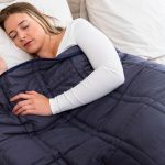 Sleeping Tips: మీ ఫ్యామిలీలో ఎవరైనా ఇలా నిద్రపోతున్నారా? అయితే.. వారు చాలా బాధలో ఉన్నారని అర్థం