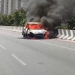 Fire Accident: ఫ్లైఓవర్ పై కారు.. ఒక్కసారిగా మంటలు.. అసలేం జరిగిందంటే?