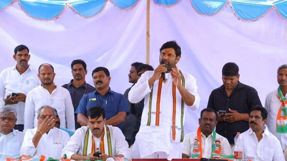 Mla Anirudh Reddy: నా కొడుకు మీద ఒట్టు.. అందుకే మేం మీటింగ్ పెట్టుకున్నాం.. MLA అనిరుధ్ సంచలన వ్యాఖ్యలు