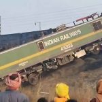 Goods Trains Collide: యూపీలో ఘోరం.. ఎదురెదురుగా ఢీకొన్న రైళ్లు
