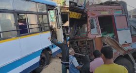 Lorry - Bus Accident: ఆర్టీసీ బస్సును ఢీకొన్న లారీ.. పలువురికి గాయాలు