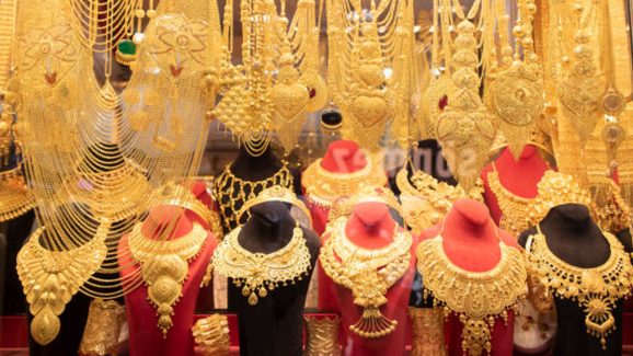 Today Gold Rate: ఆగనంటూ పరుగులు పెడుతున్న.. పసిడి ధరలు