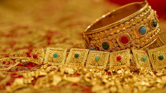 Today Gold Rate: రికార్డు బద్దలుకొట్టిన బంగారం ధర.. 90 వేలకు చేరువలో పసిడి
