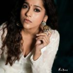 Rashmi Gautam: వైట్ డ్రెస్‌లో ఏంజెల్‌లా మెరిసిపోతున్న రష్మీ.. సింపుల్‌గా, క్యూట్‌గా..