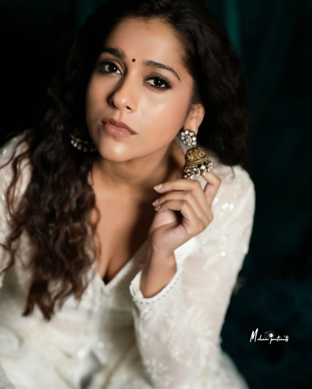 Rashmi Gautam: వైట్ డ్రెస్‌లో ఏంజెల్‌లా మెరిసిపోతున్న రష్మీ.. సింపుల్‌గా, క్యూట్‌గా..