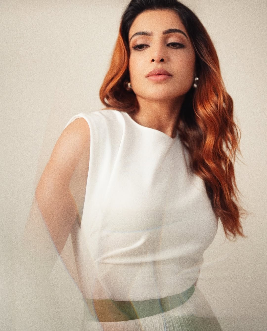 Samantha: మళ్లీ కం బ్యాక్ అయినా సమంత.. వరుస ఫోటోలతో ధూమ్ ధామ్..!