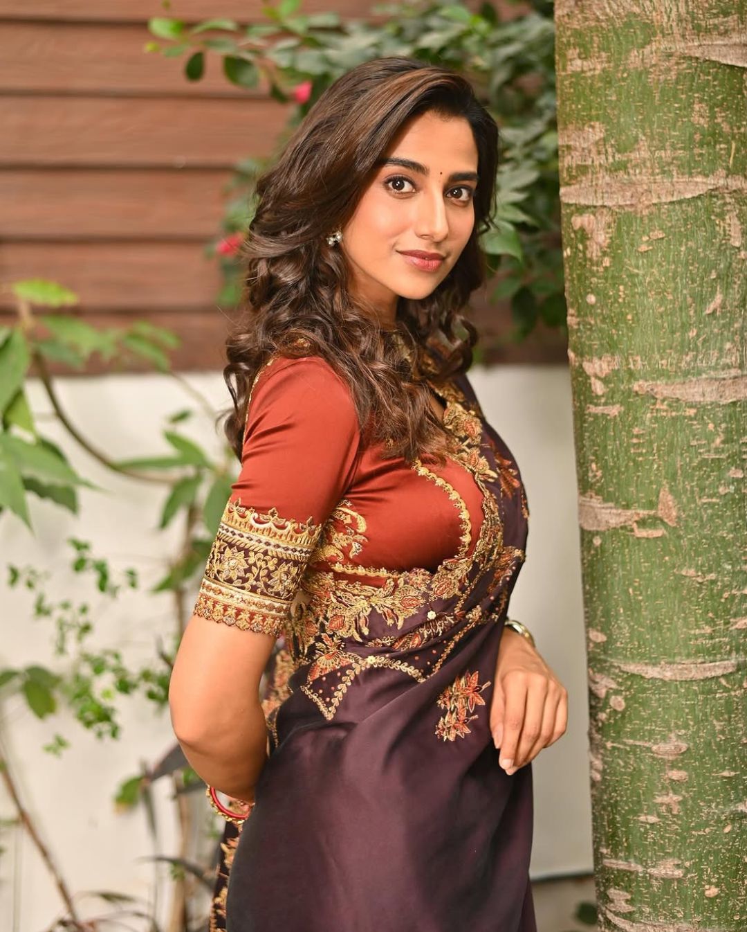 Meenakshi Chaudhary: హ్యాపీ మూడ్‌లో మీనాక్షి.. కారణం అదేనా.?