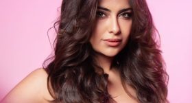 Avika Gor: గౌనులో స్పైసీ లుక్స్‌లో అవికా గోర్.. చిన్నారి పెళ్లికూతురు ఎలా ఉన్నా అందమే.!