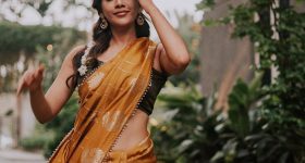 Nabha Natesh: నడుము ఒంపుసొంపులతో గిలిగింతలు పెడుతున్న నభా నటేష్..!