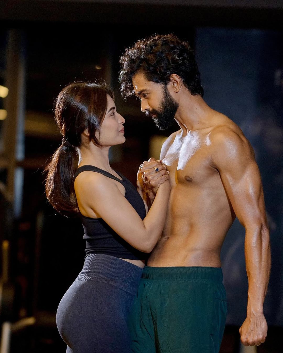 Priyanka Jain: కలిసి కసరత్తులు చేస్తున్న ప్రియాంక, శివ్.. జిమ్‌లోనే రొమాన్స్ మొదలెట్టేశారుగా.!