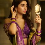 Krithi shetty: పర్పుల్ థీమ్.. అందాన్ని చూసుకుంటూ మురిసిపోతున్న కృతి..!