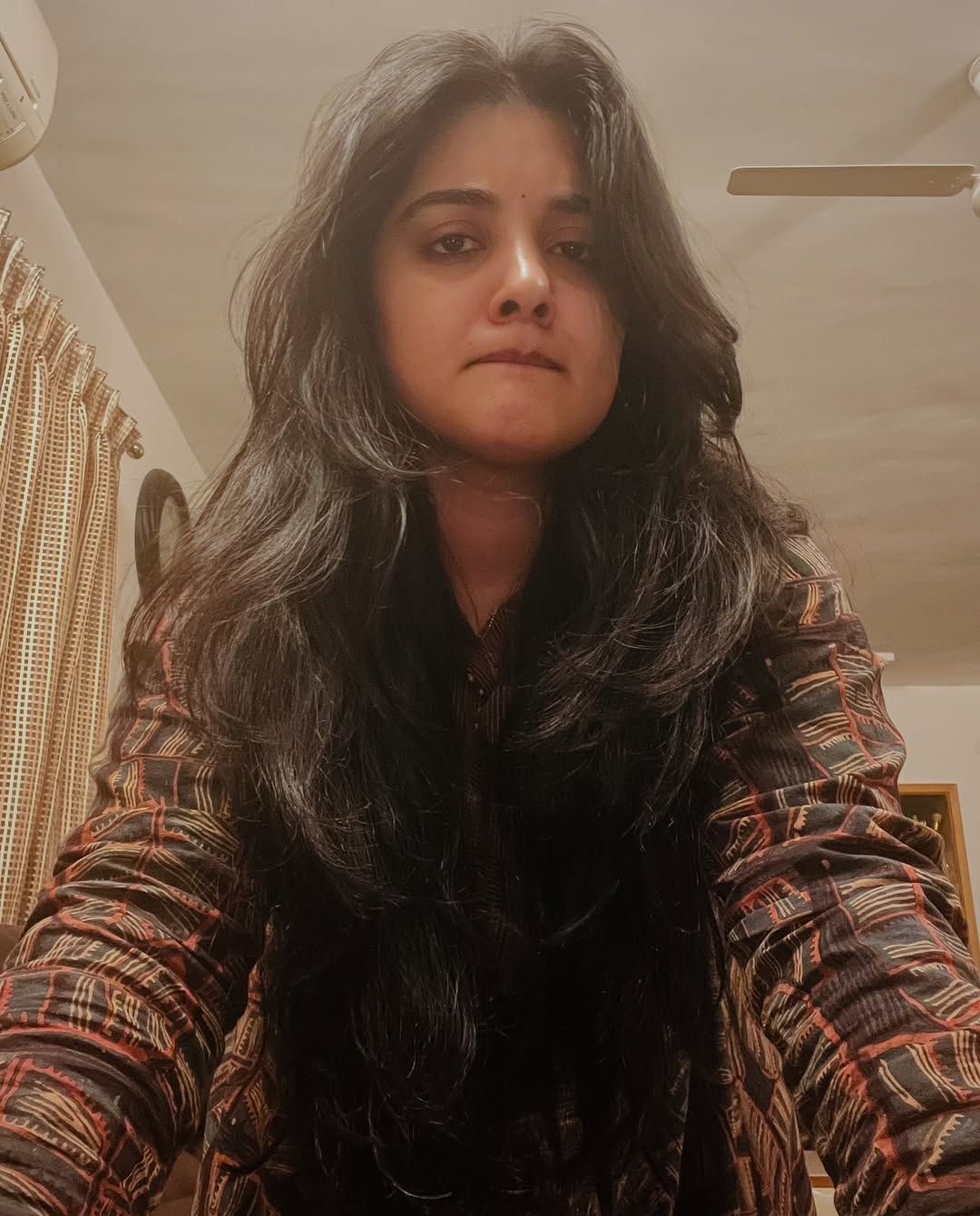 Nivetha Thomas: సీరియస్ గా కనిపించినా.. అందంతో ఆకట్టుకుంటున్న నివేదా థామస్..!