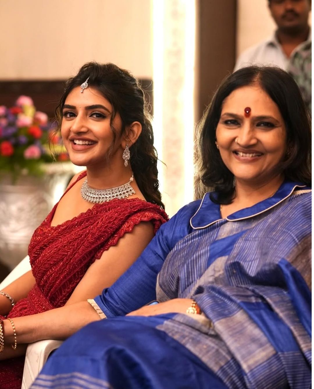 Sree Leela: తల్లి పుట్టినరోజు నాడు స్పెషల్ ఫోటోలు షేర్ చేసిన శ్రీలీల..!