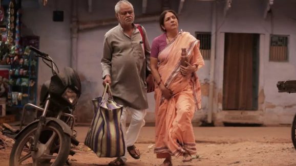 OTT Movie : పంతులు ముందే పాడు పనులు చేసే కసాయి రౌడీ… స్టూడెంట్ పై కన్నుపడి వీడు చేసే పని తెలిస్తే …