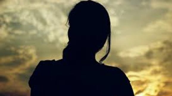 Bollywood: కన్ఫామ్ చేయకుండా ప్రియుడు కోసం అలాంటి పనులు.. ప్రభాస్ బ్యూటీ ఏం చేసిందంటే?