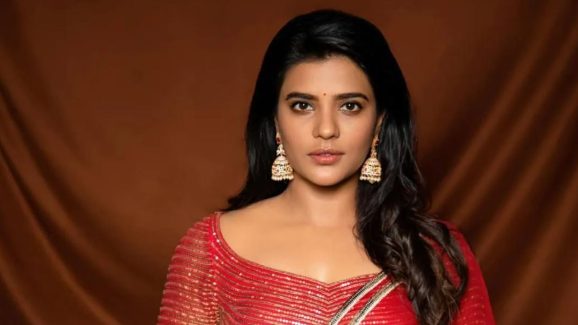Aishwarya Rajesh: డిమాండ్ చేస్తున్న ఐశ్వర్య రాజేష్.. స్టార్ హీరోయిన్లను మించిపోయిందిగా..?