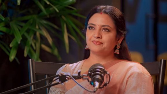 Indraja: జబర్దస్త్‌ అడల్ట్ కామెడీ కోసమే చూస్తున్నారు.. నాపై కూడా వల్గర్ కామెంట్స్..