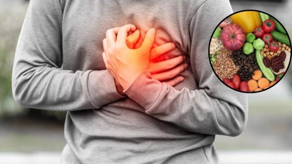 Foods For Cholesterol: చెడు కొలెస్ట్రాల్ తగ్గాలంటే.. ఇవి తప్పకుండా తినాల్సిందే !