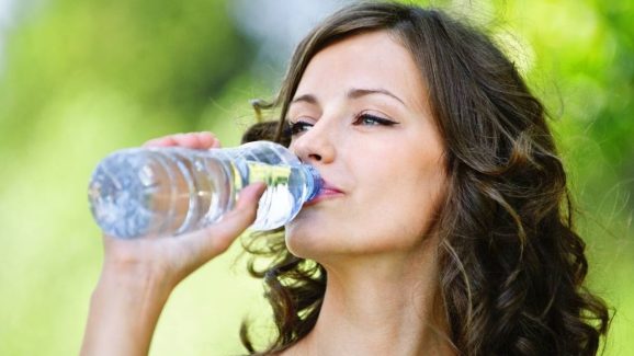 Water: సరిపడా నీళ్లు తాగకపోతే.. ఎంత ప్రమాదమో తెలుసా ?