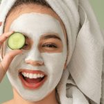 Rice Flour For Skin Glow: ఫేస్ క్రీములు అవసరమే లేదు, ఇలా చేస్తే.. మచ్చ లేని చర్మం