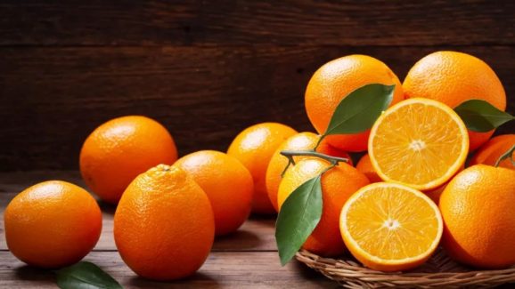 Orange: రాత్రి పడుకునే ముందు నారింజ తింటున్నారా ?