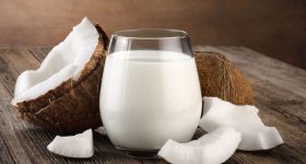 Coconut Benefits: కొబ్బరి తినడం వల్ల ఎన్ని లాభాలో !