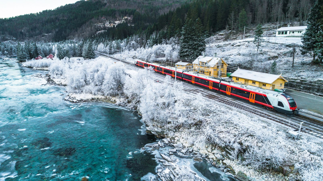 Winter Train Journeys: శీతాకాలంలో ఛల్ చయ్య చయ్య చయ్యా.. ఈ ట్రైన్ జర్నీ చేస్తే ఉంటుందయ్యా!