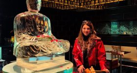 Mehreen Pirzada : ఢిల్లీ వీధుల్లో చిల్ అవుతున్న మెహ్రీన్..