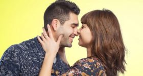 Kiss Day 2025: కిస్ డే రోజు ఈ అద్భుతమైన కోట్స్ మీ లవర్‌కి పంపించండి !