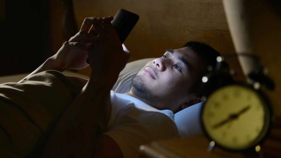 Late Night Sleeping: రాత్రి పూట లేట్‌గా నిద్రపోతున్నారా ? ఈ వ్యాధులు రావడం ఖాయం