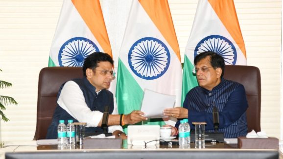 Minister Sridhar Babu: కేంద్ర మంత్రితో  శ్రీధర్‌బాబు భేటీ.. లెదర్ పార్కులపై చర్చ