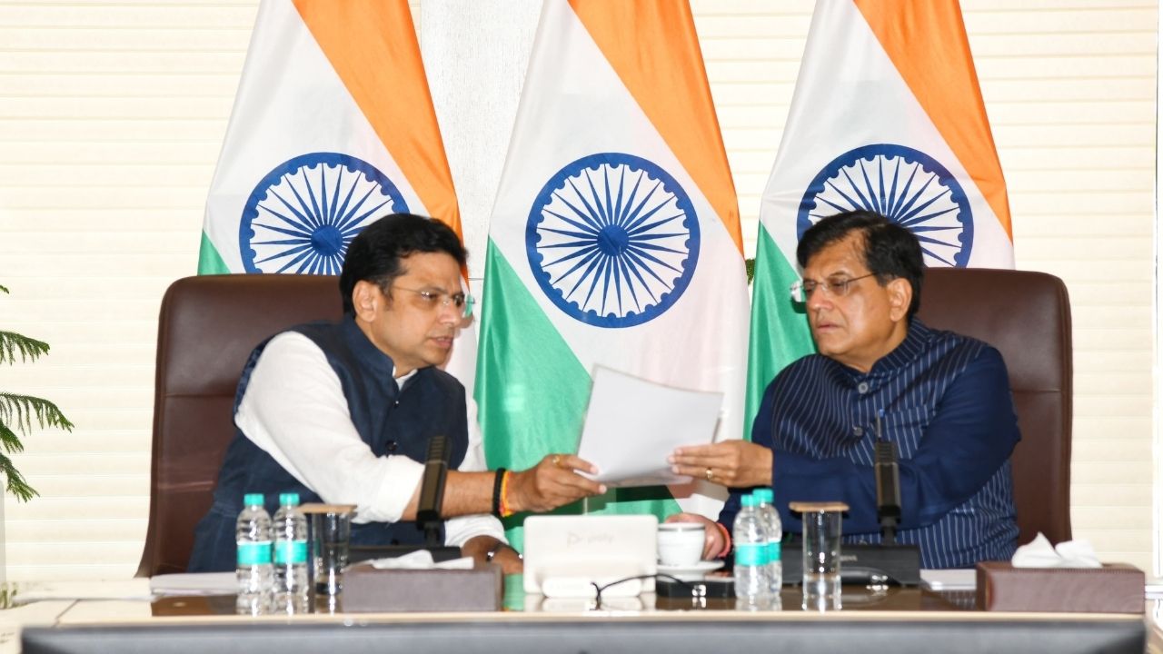 Minister Sridhar Babu: కేంద్ర మంత్రితో  శ్రీధర్‌బాబు భేటీ.. లెదర్ పార్కులపై చర్చ