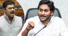Anchor Suma : కోట్లు సంపాదించిన సుమ ఆ విషయంలో రోజు బాధపడుతుందట..?