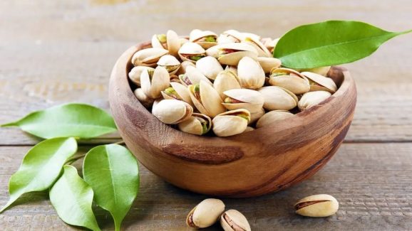 Pistachios For Eyesight: కంటి ఆరోగ్యం కోసం.. ఈ డ్రైఫ్రూట్ తినాల్సిందే !