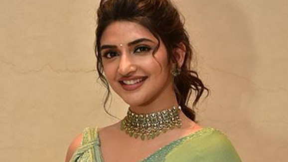 Sreeleela : శ్రీలీలకు కొత్త టెన్షన్.. ఆ మూవీ నుంచి అవుట్..